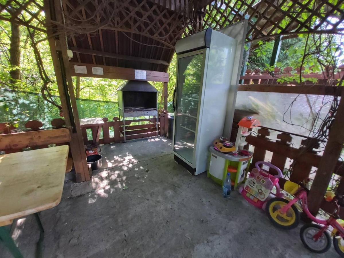 Bungalow Camping Edelweiss - Floare De Colt - Gyopar Rimetea Eksteriør billede
