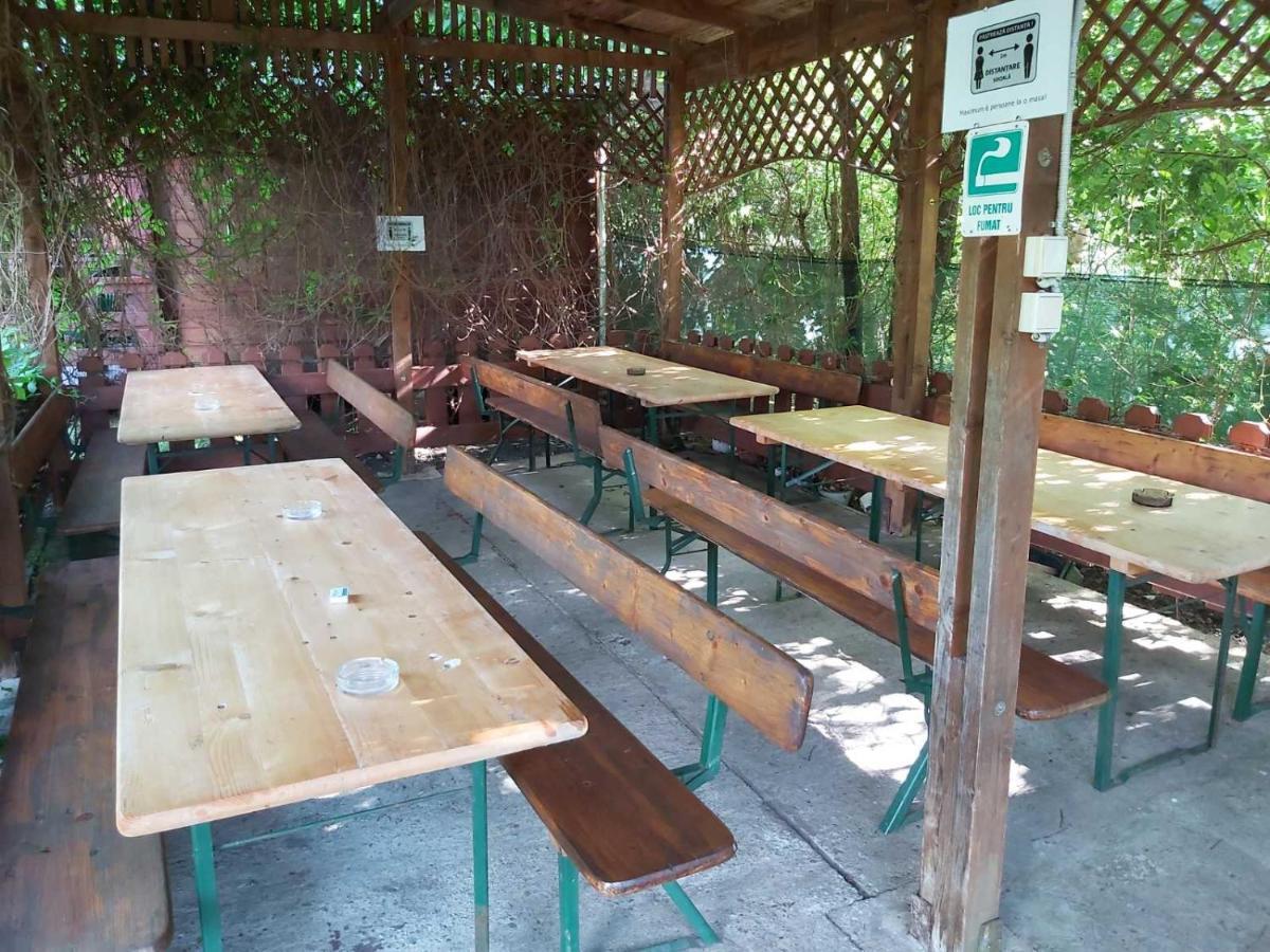 Bungalow Camping Edelweiss - Floare De Colt - Gyopar Rimetea Eksteriør billede